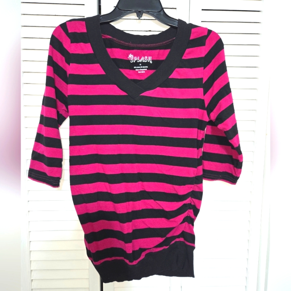 Splash Women's 1X Striped V-neck Top